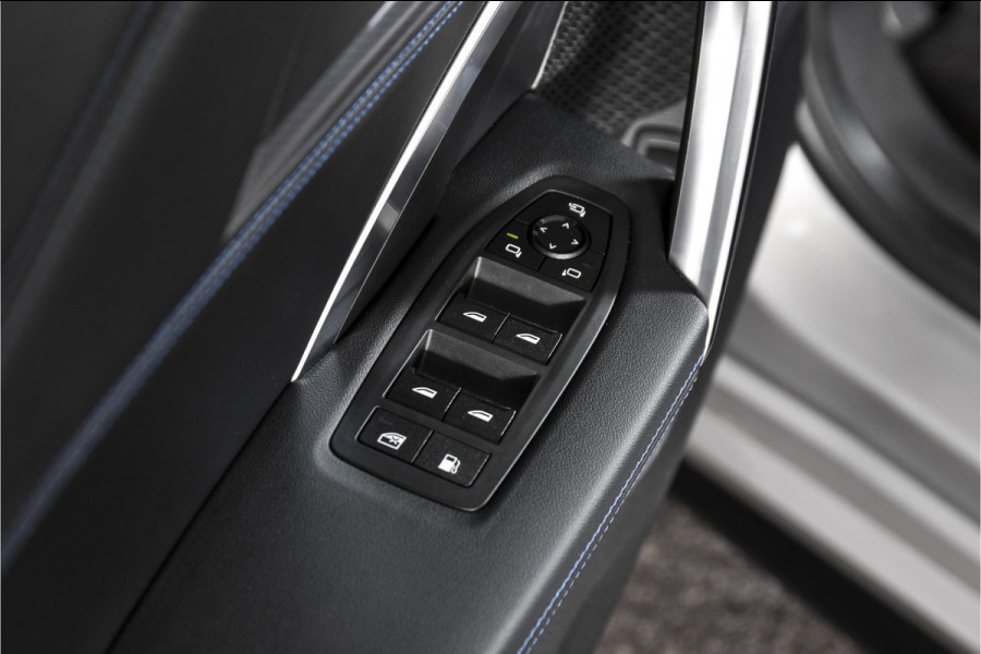 BMW X1 xDrive25e M-Sport | M Sportpakket | Premium Pack | Dig. Cockpit | Adapt. Cruise | PDC | Camera | NAV + App. Connect | ECC | Elek. Klep | LM 18" | 5688