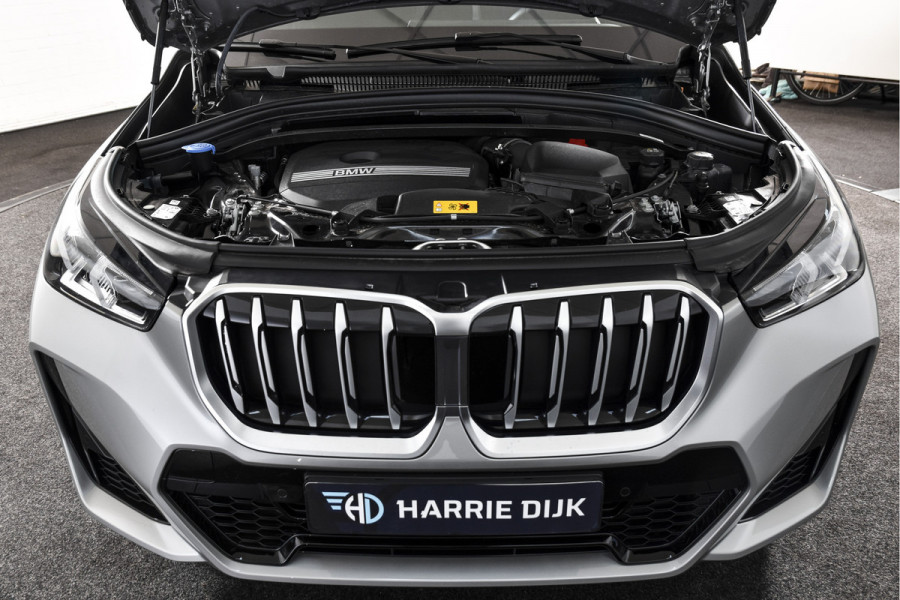 BMW X1 xDrive25e M-Sport | M Sportpakket | Premium Pack | Dig. Cockpit | Adapt. Cruise | PDC | Camera | NAV + App. Connect | ECC | Elek. Klep | LM 18" | 5688