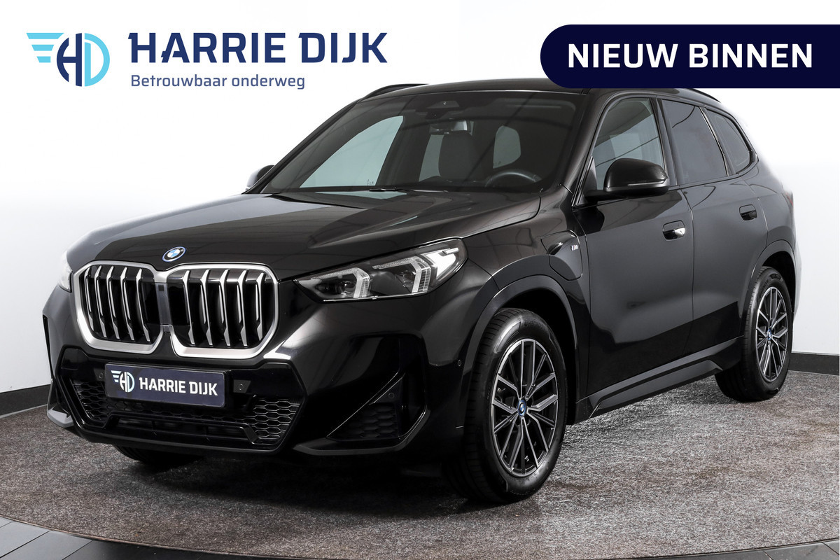 BMW X1 135 PK xDrive25e M-Sport | M Sportpakket | Premium Pack | Dig. Cockpit | Adapt. Cruise | PDC | Camera | NAV + App. Connect | ECC | Elek. Klep | LM 18" | 4926 BMW X1 135 PK xDrive25e M-Sport | M Sportpakket | Premium Pack | Dig. Cockpit | Adapt. Cruise | PDC | Camera | NAV + App. Connect | ECC | Elek. Klep | LM 18" | 4926