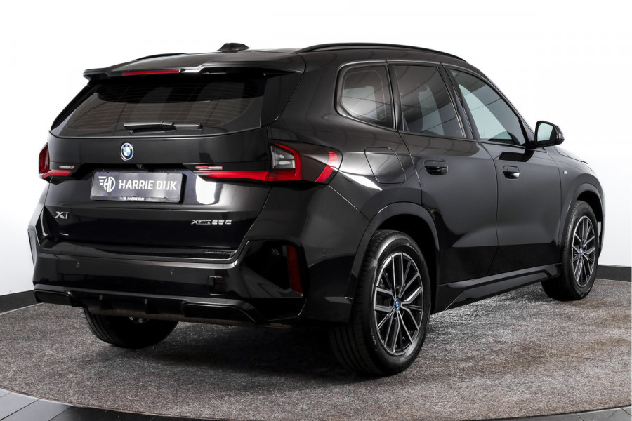 BMW X1 135 PK xDrive25e M-Sport | M Sportpakket | Premium Pack | Dig. Cockpit | Adapt. Cruise | PDC | Camera | NAV + App. Connect | ECC | Elek. Klep | LM 18" | 4926
