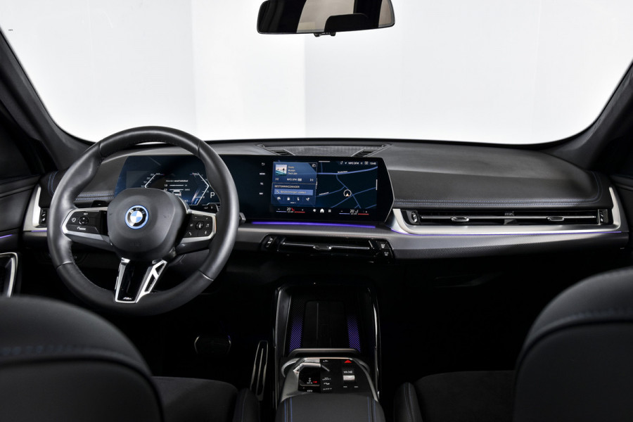 BMW X1 135 PK xDrive25e M-Sport | M Sportpakket | Premium Pack | Dig. Cockpit | Adapt. Cruise | PDC | Camera | NAV + App. Connect | ECC | Elek. Klep | LM 18" | 4926