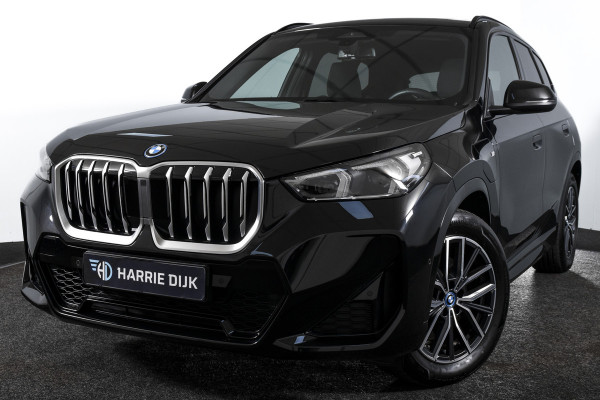 BMW X1 135 PK xDrive25e M-Sport | M Sportpakket | Premium Pack | Dig. Cockpit | Adapt. Cruise | PDC | Camera | NAV + App. Connect | ECC | Elek. Klep | LM 18" | 4926