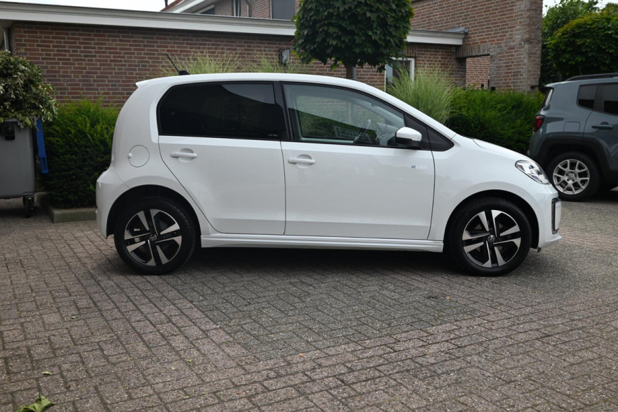 Volkswagen e-Up! E-up! Style 260km Actieradius Camera Stoelverwarming 15''