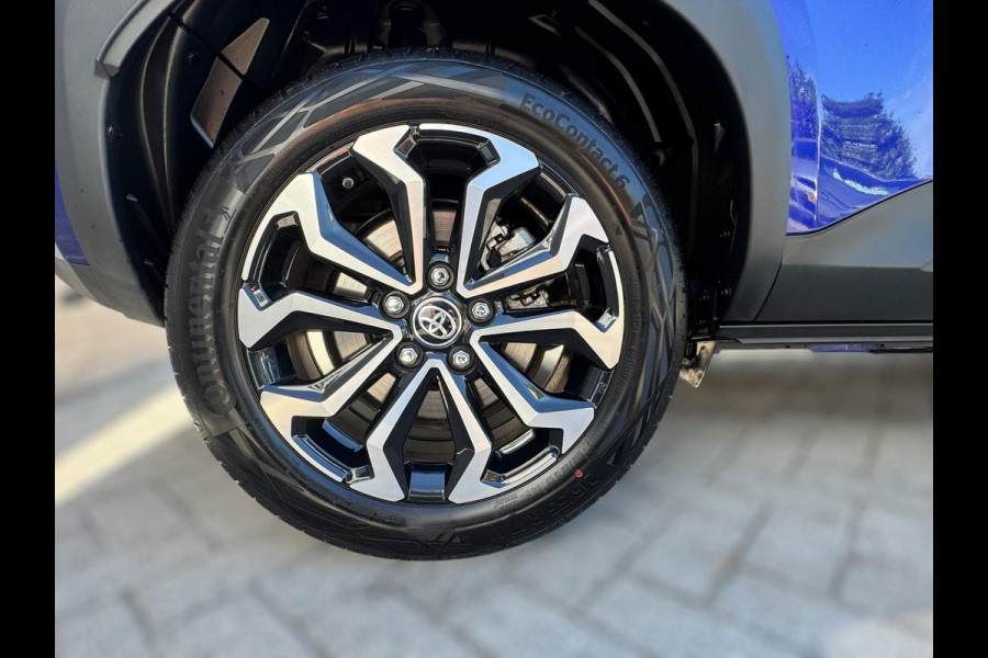 Toyota Yaris Cross 1.5 Hybrid Style STOEL/STUUR/VOORRUITVERWARMING / LED / CAMERA / ACC / LMV / ECC