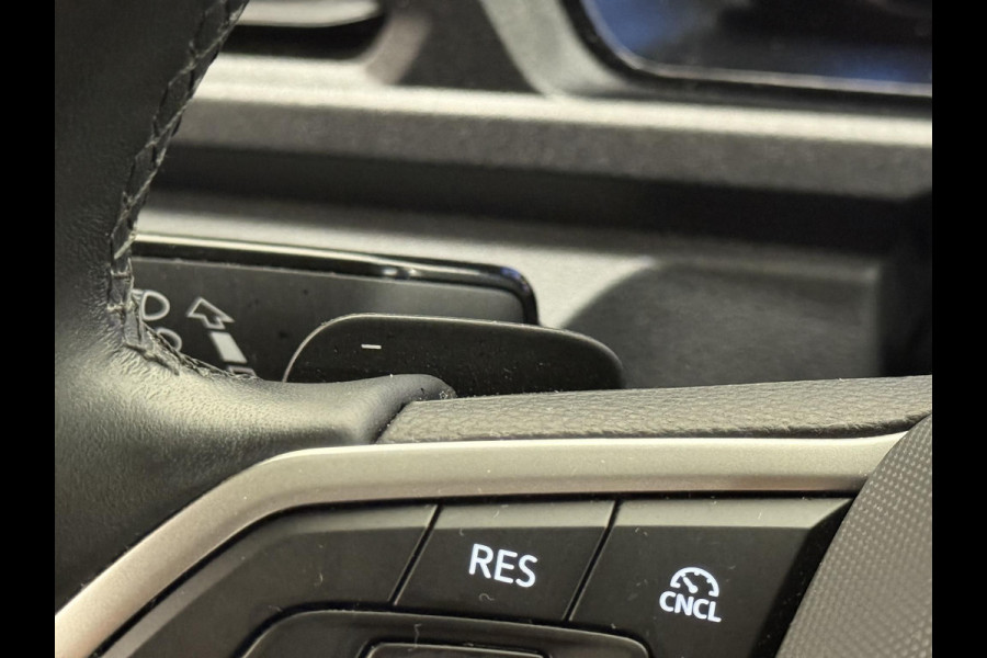 Volkswagen Caddy Maxi 122pk Automaat Style Apple Carplay  Adaptive Cruise Control Camera Trekhaak 17" LM Velgen parkeersensoren Euro6