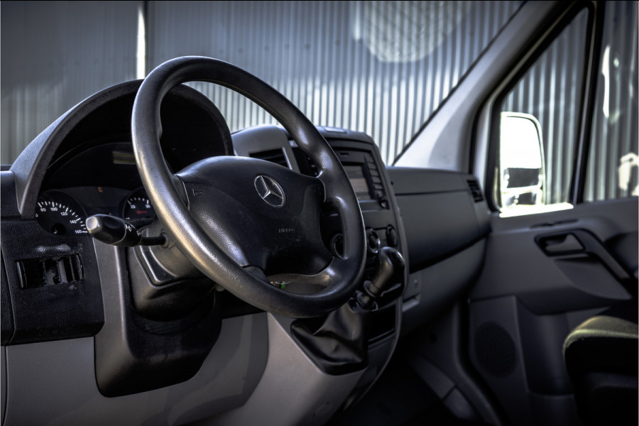 Mercedes-Benz Sprinter 311 CDI | L2H2 | Euro 6 | Volledig ingericht | Oprijplaat | Camera | Airco