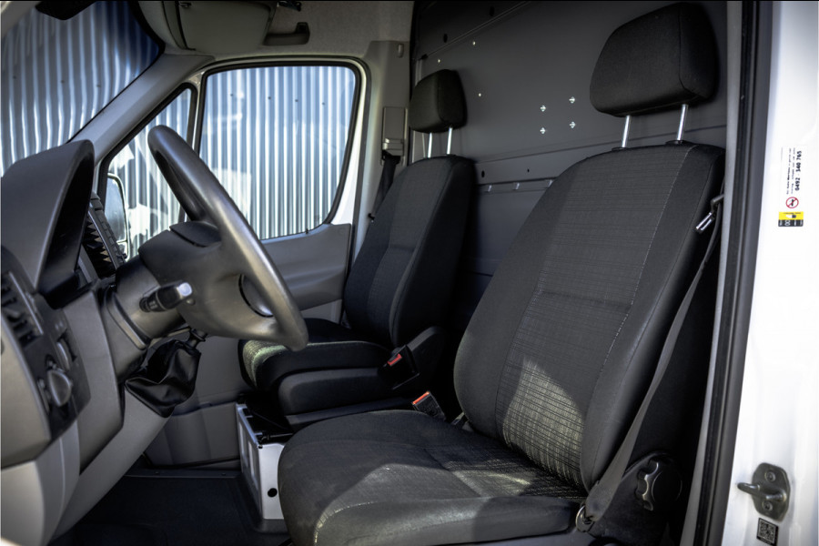 Mercedes-Benz Sprinter 311 CDI | L2H2 | Euro 6 | Volledig ingericht | Oprijplaat | Camera | Airco