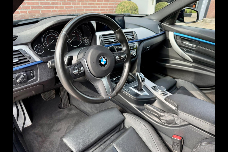 BMW 3 Serie Touring 320i M-Sport, Panorama (NL-auto NAP)