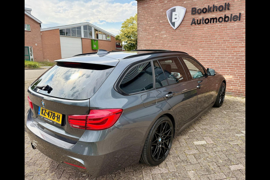 BMW 3 Serie Touring 320i M-Sport, Panorama (NL-auto NAP)