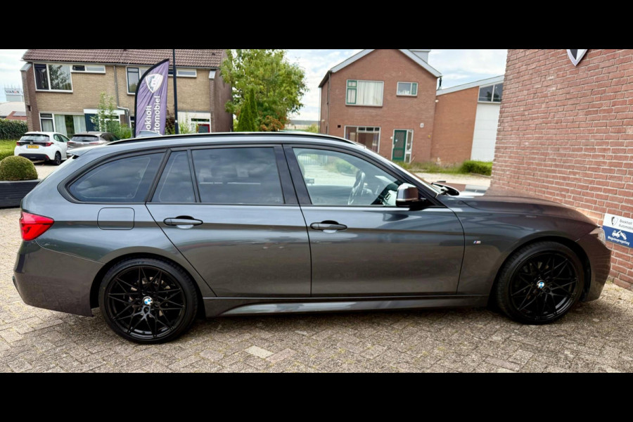 BMW 3 Serie Touring 320i M-Sport, Panorama (NL-auto NAP)