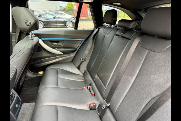 BMW 3 Serie Touring 320i M-Sport, Panorama (NL-auto NAP)