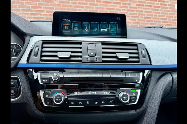 BMW 3 Serie Touring 320i M-Sport, Panorama (NL-auto NAP)