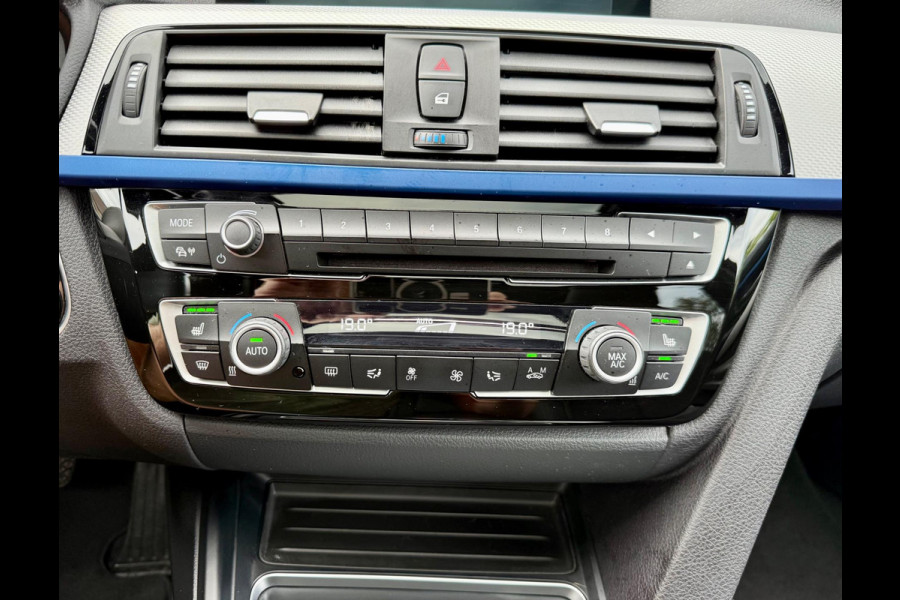 BMW 3 Serie Touring 320i M-Sport, Panorama (NL-auto NAP)