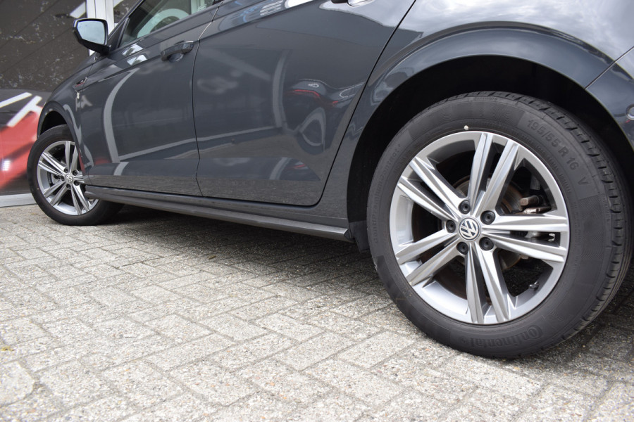 Volkswagen Polo 1.5 TSI Highline Business R / Automaat / Cruise C. / LED / Parkeerhulp / Bluetooth /