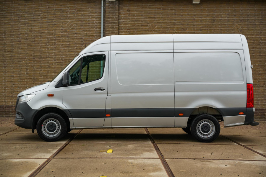 Mercedes-Benz Sprinter 317 1.9 CDI L2H2 RWD Navigatie Clima Camera Cruise DAB+ Stoelverw.