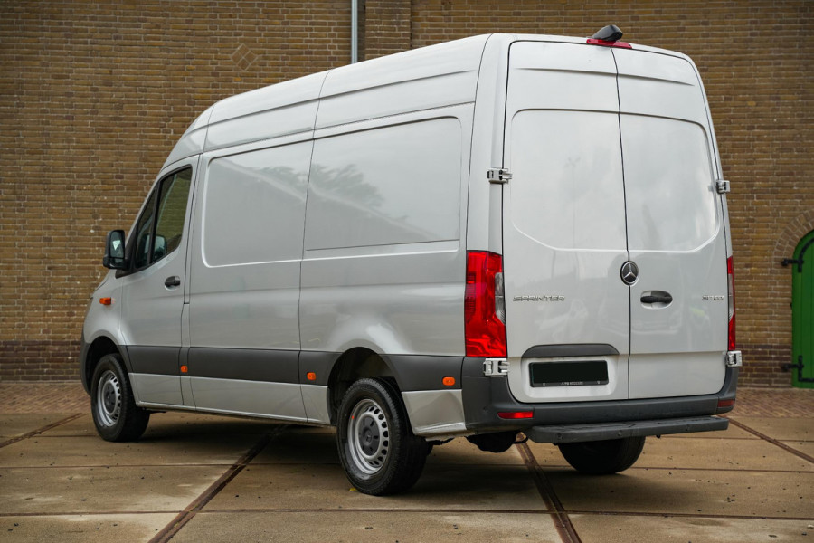 Mercedes-Benz Sprinter 317 1.9 CDI L2H2 RWD Navigatie Clima Camera Cruise DAB+ Stoelverw.