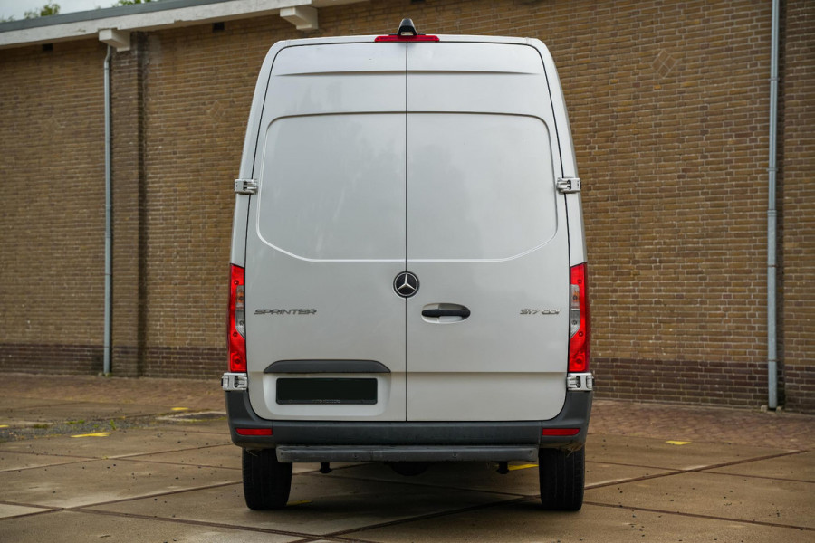 Mercedes-Benz Sprinter 317 1.9 CDI L2H2 RWD Navigatie Clima Camera Cruise DAB+ Stoelverw.