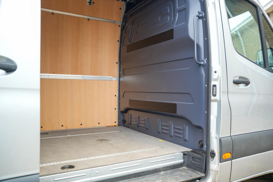 Mercedes-Benz Sprinter 317 1.9 CDI L2H2 RWD Navigatie Clima Camera Cruise DAB+ Stoelverw.
