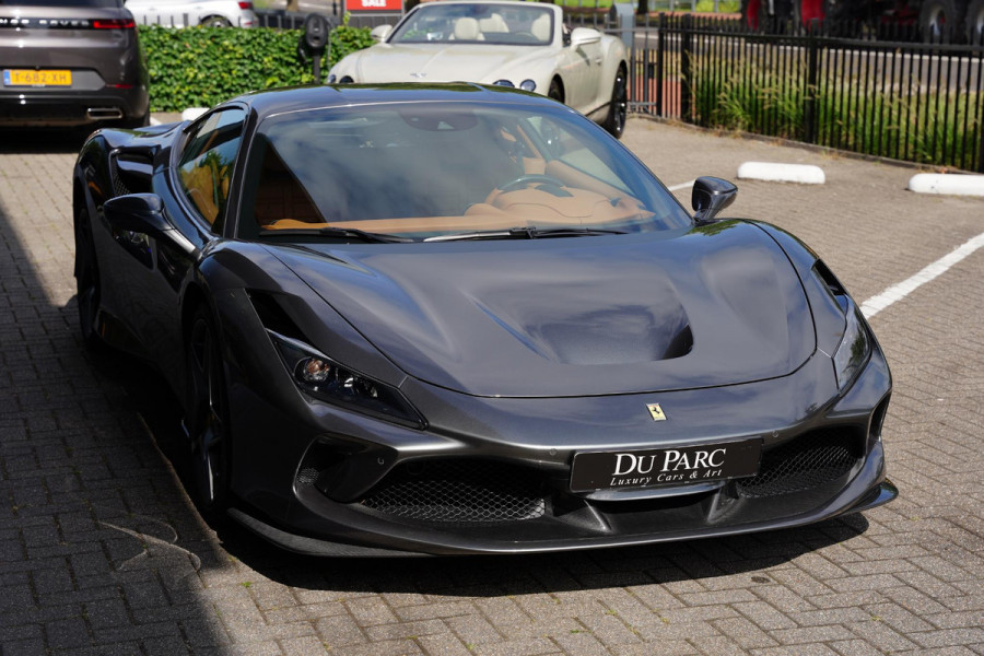 Ferrari F8 Tributo 3.9 V8 HELE Carbon Passanger Display Lifting