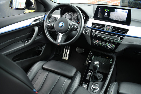 BMW X2 xDrive25e M-Sport Pano M-zetels HUD Camera El-klep 19inch
