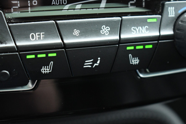 BMW X2 xDrive25e M-Sport Pano M-zetels HUD Camera El-klep 19inch