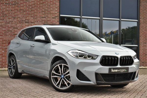 BMW X2 xDrive25e M-Sport Pano M-zetels HUD Camera El-klep 19inch