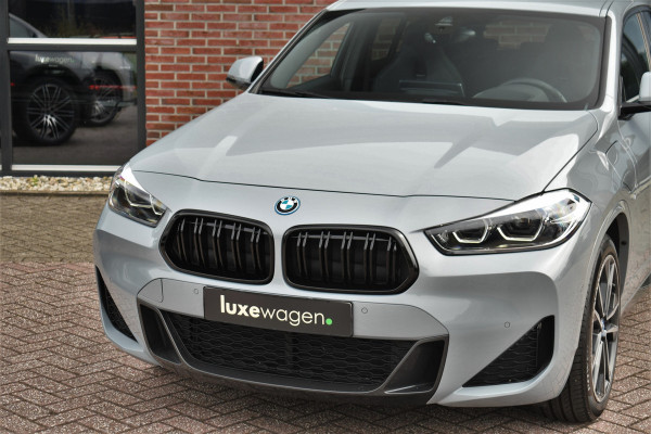 BMW X2 xDrive25e M-Sport Pano M-zetels HUD Camera El-klep 19inch