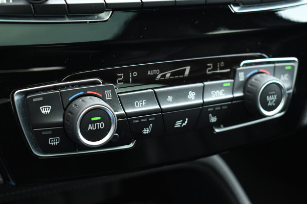 BMW X2 xDrive25e M-Sport Pano M-zetels HUD Camera El-klep 19inch
