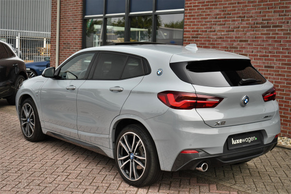 BMW X2 xDrive25e M-Sport Pano M-zetels HUD Camera El-klep 19inch