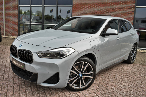 BMW X2 xDrive25e M-Sport Pano M-zetels HUD Camera El-klep 19inch