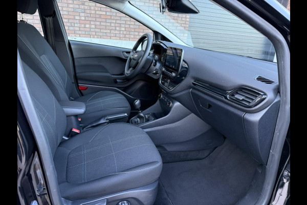 Ford Fiesta 1.0 EcoBoost / 95 PK / Navigatie + Apple-Carplay / Cruise Control / PDC Voor + Achter / 1e Eigenaar / NED-Fiesta