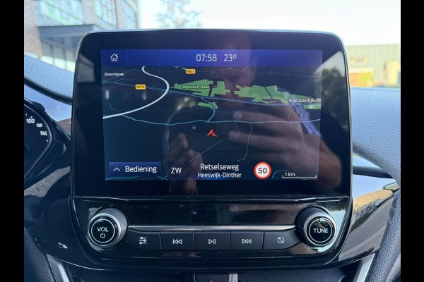 Ford Fiesta 1.0 EcoBoost / 95 PK / Navigatie + Apple-Carplay / Cruise Control / PDC Voor + Achter / 1e Eigenaar / NED-Fiesta