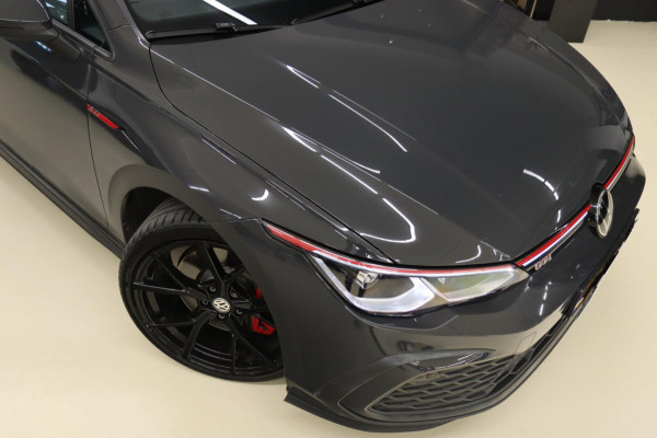 Volkswagen Golf 2.0 TSI GTI PANO / CARPLAY / H&K / CAM / VOL