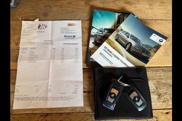 BMW 3 Serie Touring 320i M-Sport, Panorama (NL-auto NAP)