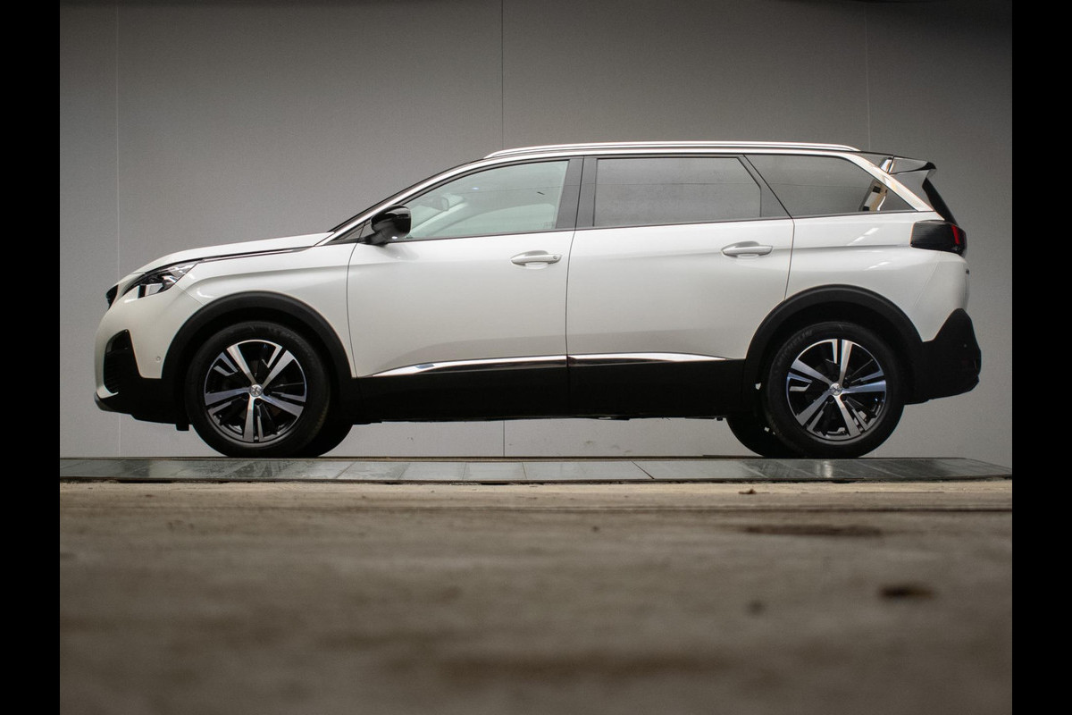 Peugeot 5008 1.2 PureTech Allure Sport (APPLE CARPLAY,NAVI,LED,CAMERA,360 VIEW,PDC,CRUISE,LANE,CLIMATE,LM VELGEN,NETTE STAAT)