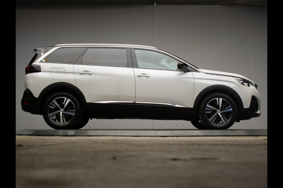 Peugeot 5008 1.2 PureTech Allure Sport (APPLE CARPLAY,NAVI,LED,CAMERA,360 VIEW,PDC,CRUISE,LANE,CLIMATE,LM VELGEN,NETTE STAAT)