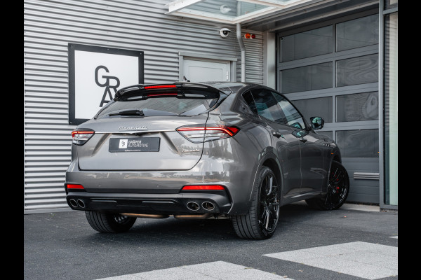 Maserati Levante 3.0 V6 Modena S | orig. NL | Panoramadak Maserati Levante 3.0 V6 Modena S | orig. NL | Panoramadak