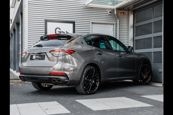 Maserati Levante 3.0 V6 Modena S | orig. NL | Panoramadak Maserati Levante 3.0 V6 Modena S | orig. NL | Panoramadak