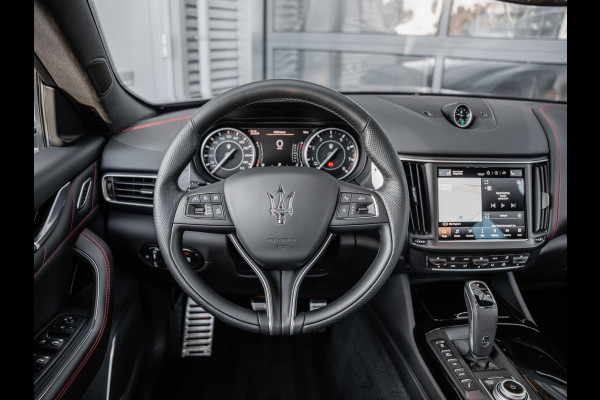 Maserati Levante 3.0 V6 Modena S | orig. NL | Panoramadak Maserati Levante 3.0 V6 Modena S | orig. NL | Panoramadak