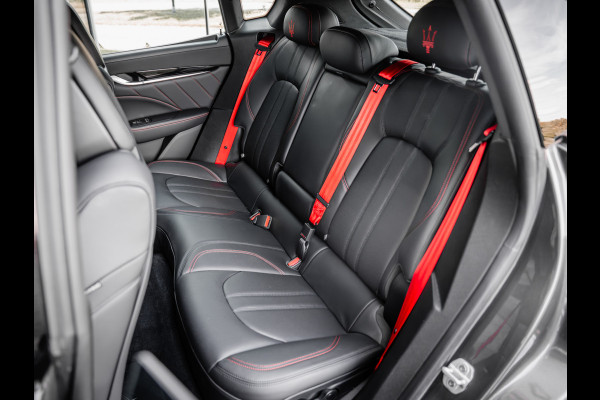 Maserati Levante 3.0 V6 Modena S | orig. NL | Panoramadak Maserati Levante 3.0 V6 Modena S | orig. NL | Panoramadak