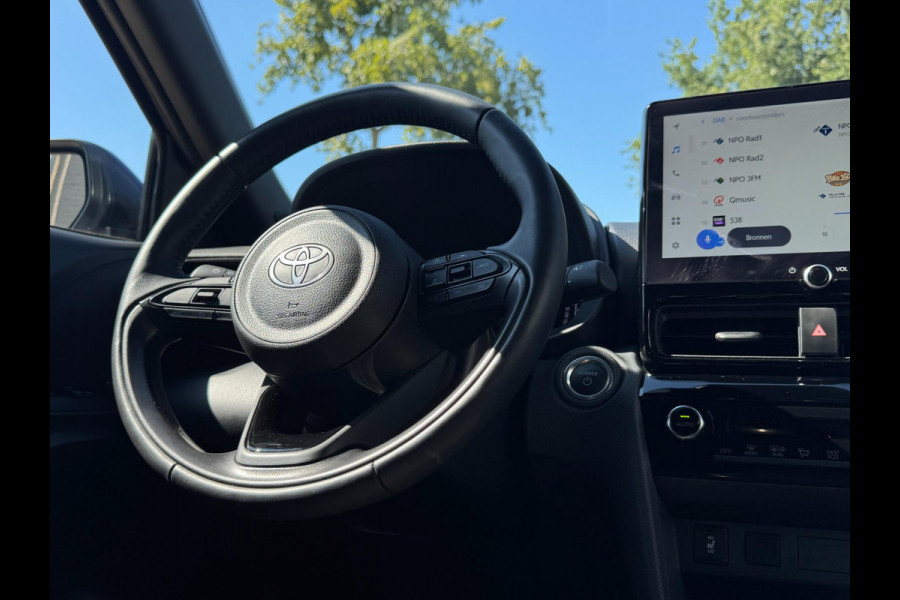 Toyota Yaris Cross 1.5 Hybrid Style STOEL/STUUR/VOORRUITVERWARMING / LED / CAMERA / ACC / LMV / ECC