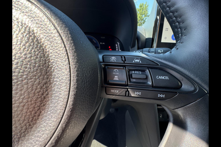 Toyota Yaris Cross 1.5 Hybrid Style STOEL/STUUR/VOORRUITVERWARMING / LED / CAMERA / ACC / LMV / ECC