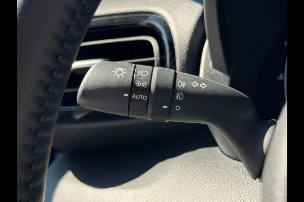 Toyota Yaris Cross 1.5 Hybrid Style STOEL/STUUR/VOORRUITVERWARMING / LED / CAMERA / ACC / LMV / ECC