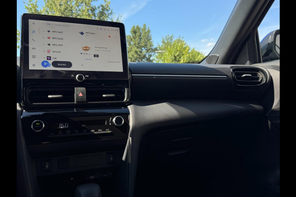 Toyota Yaris Cross 1.5 Hybrid Style STOEL/STUUR/VOORRUITVERWARMING / LED / CAMERA / ACC / LMV / ECC