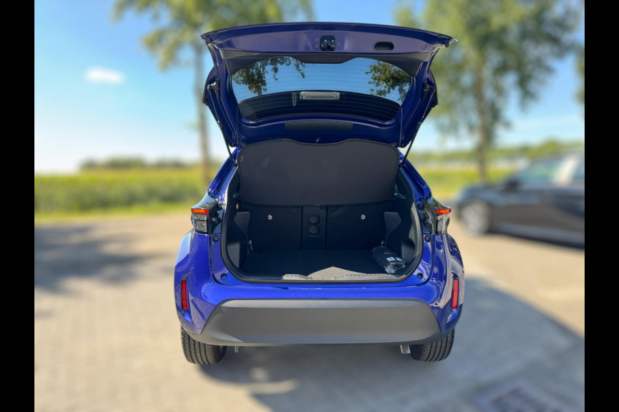 Toyota Yaris Cross 1.5 Hybrid Style STOEL/STUUR/VOORRUITVERWARMING / LED / CAMERA / ACC / LMV / ECC