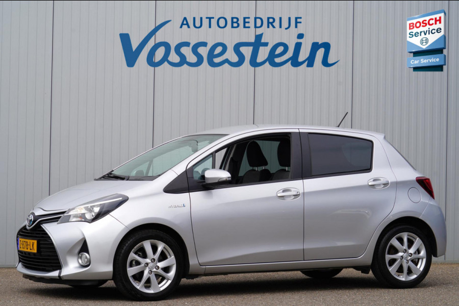 Toyota Yaris 1.5 Hybrid Dynamic / Camera / Navigatie / Privacy glas / Clima / 75dkm!