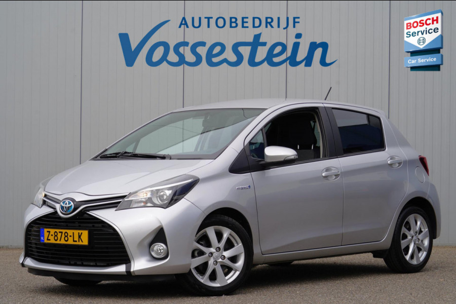 Toyota Yaris 1.5 Hybrid Dynamic / Camera / Navigatie / Privacy glas / Clima / 75dkm!