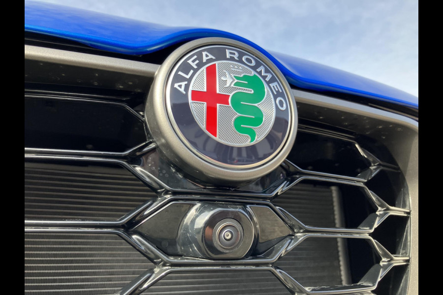 Alfa Romeo Tonale Plug-In Hybrid Q4 280pk Edizione Speciale | Technology Pack | Winter Pack | Blu Misano
