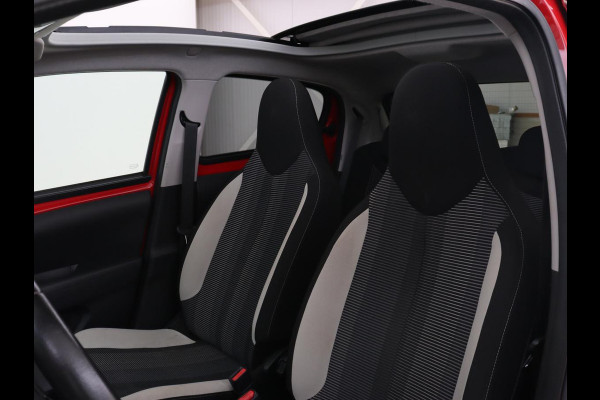 Peugeot 108 1.0 e-VTi Allure TOP | Elektrisch Vouwdak | Airco | Bluetooth | Speedlimiter | Lichtmetalen velgen
