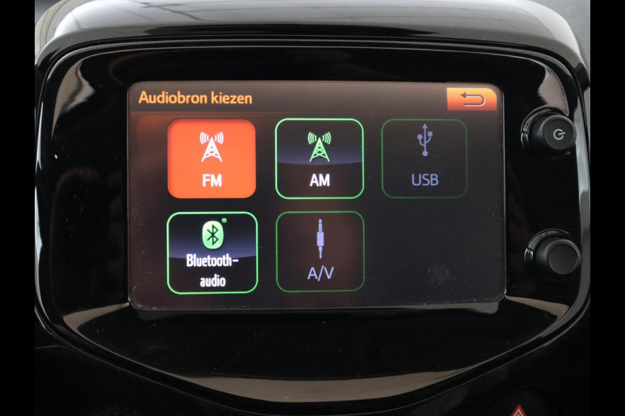Peugeot 108 1.0 e-VTi Allure TOP | Elektrisch Vouwdak | Airco | Bluetooth | Speedlimiter | Lichtmetalen velgen